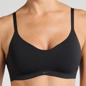NIKE Alate Minimalist Dri-FIT Padded Sports Bra DM0526-010.